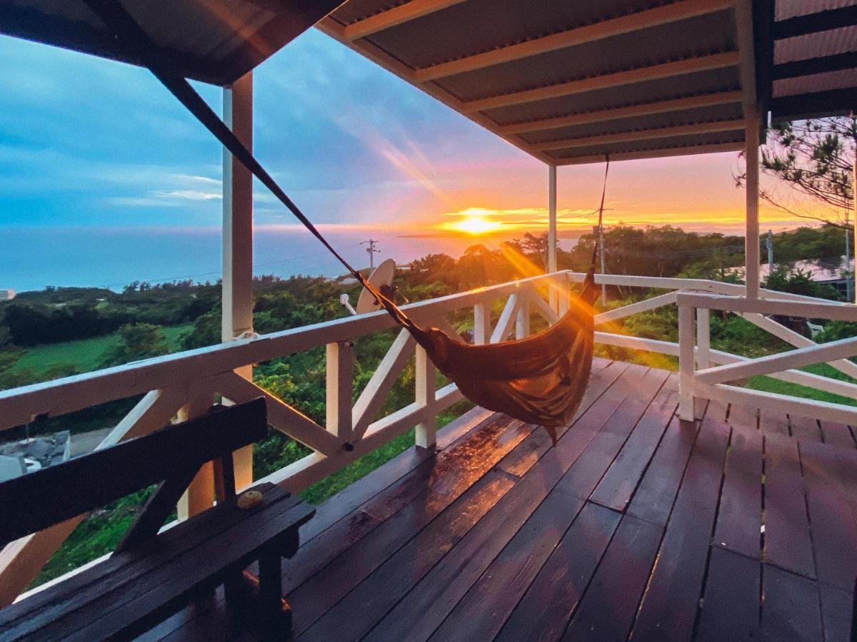 Panorama Ocean View Cottage Motobu Buitenkant foto