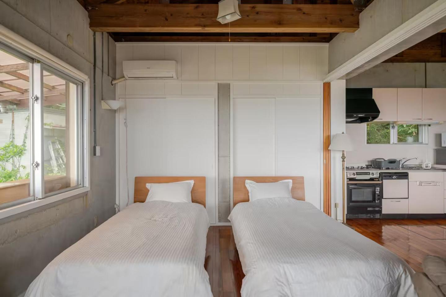 Panorama Ocean View Cottage Motobu Buitenkant foto