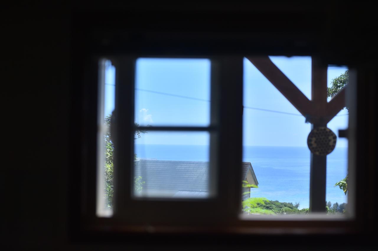 Panorama Ocean View Cottage Motobu Buitenkant foto